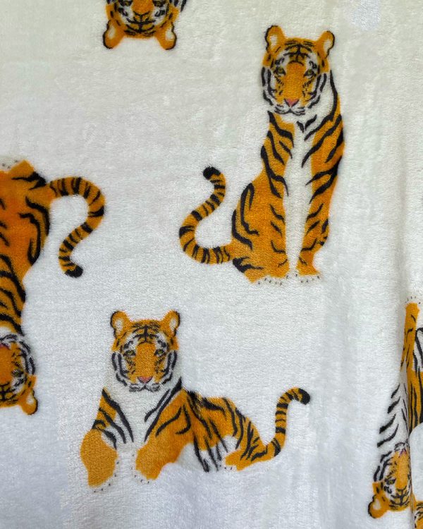 Cuddly Tiger Throw Blanket Discount