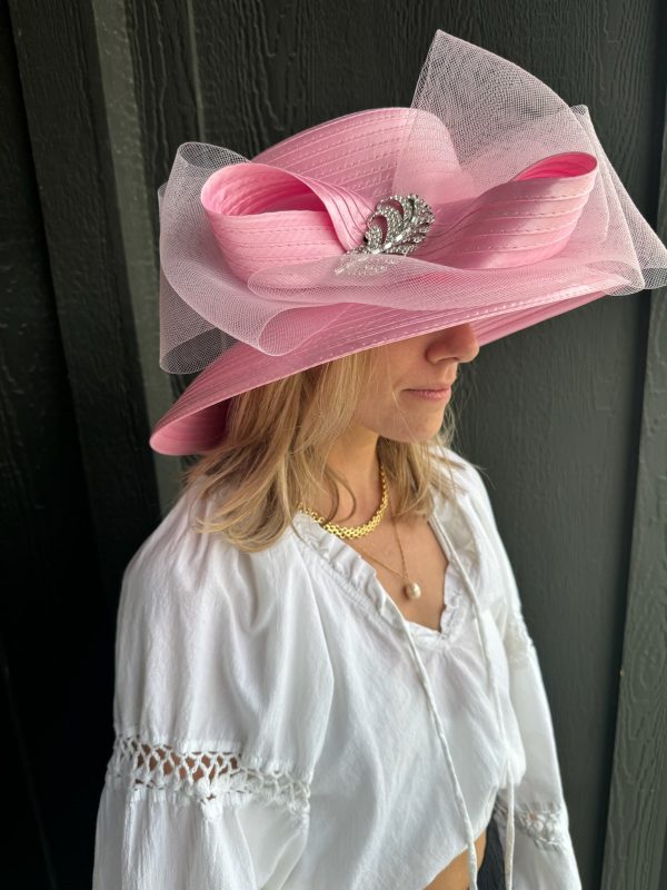 Elizabeth Hat with Broach - Pink Online now