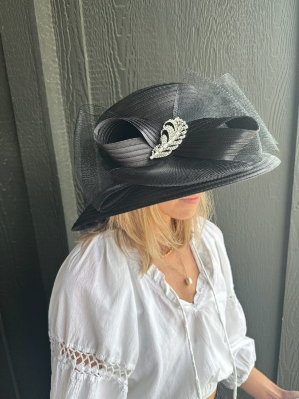 Elizabeth Hat with Broach - Black Online now