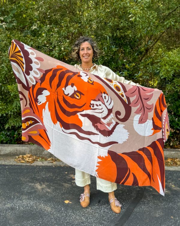 Thrill of the Tiger Print Scarf Online